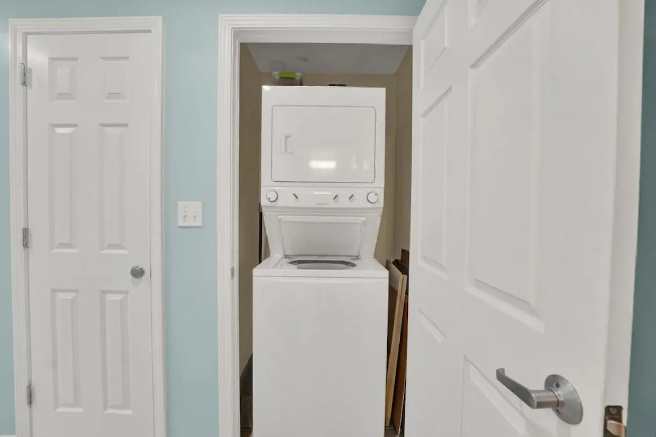 Sunny Shore Oasis Condo With Gulf Views, Pool And Hot Tub Panama City Beach