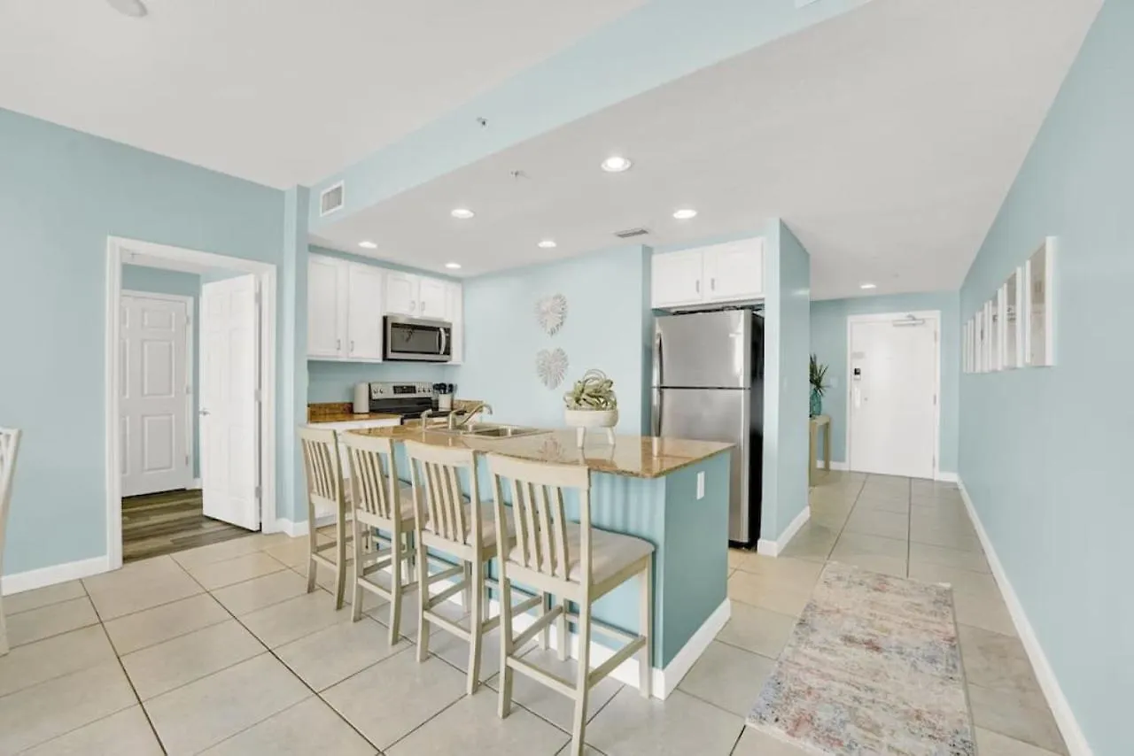 Sunny Shore Oasis Condo With Gulf Views, Pool And Hot Tub Panama City Beach