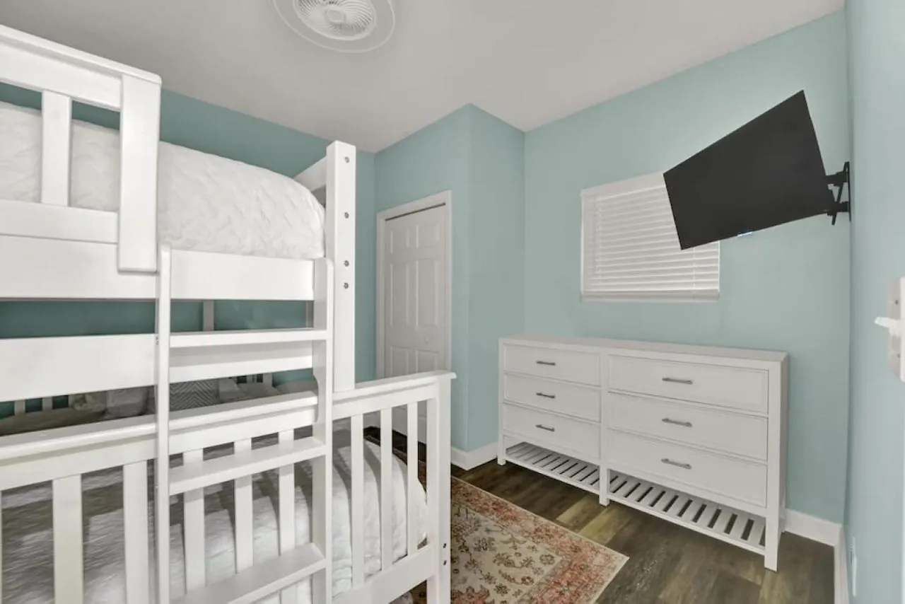 Holiday home Sunny Shore Oasis Condo With Gulf Views, Pool And Hot Tub Panama City Beach